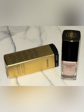 Chanel Sublimage 🔥 Ultimate Radiance Generating Serum Foundation B20